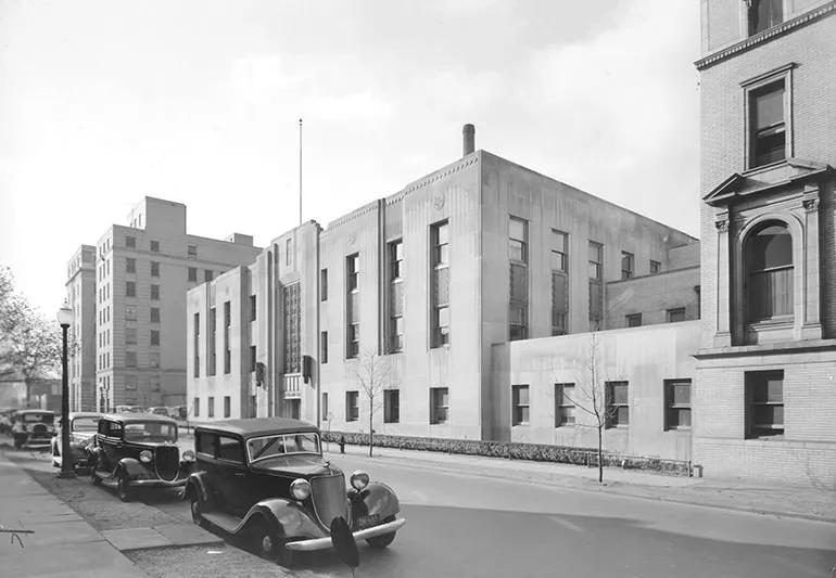 new outpatient clinic opens in 1931